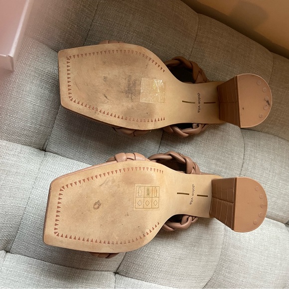 Dolce Vita Paily Sandal - Picture 4 of 4